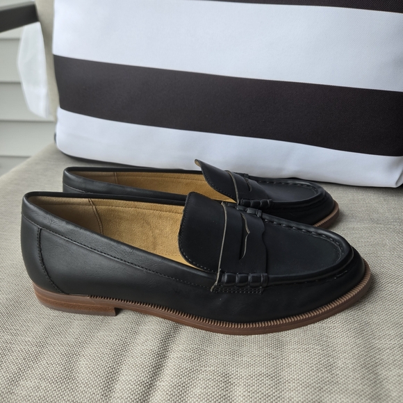 [NEW] J. Crew Classic Black Leather Loafers Size 6 - Picture 5 of 15